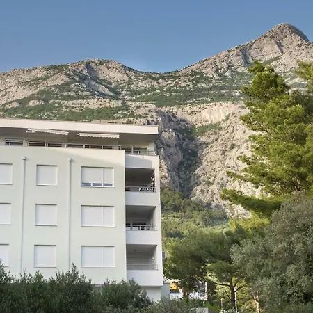 Tone Apartament *