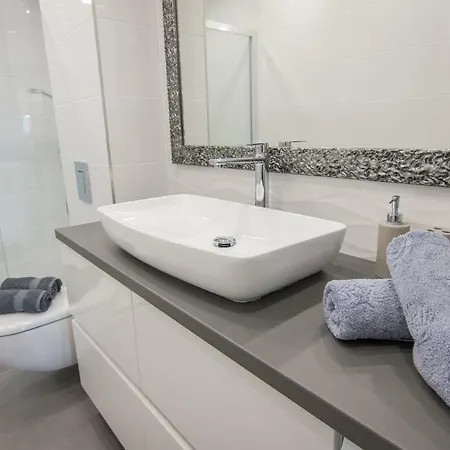 Tone Apartament Makarska